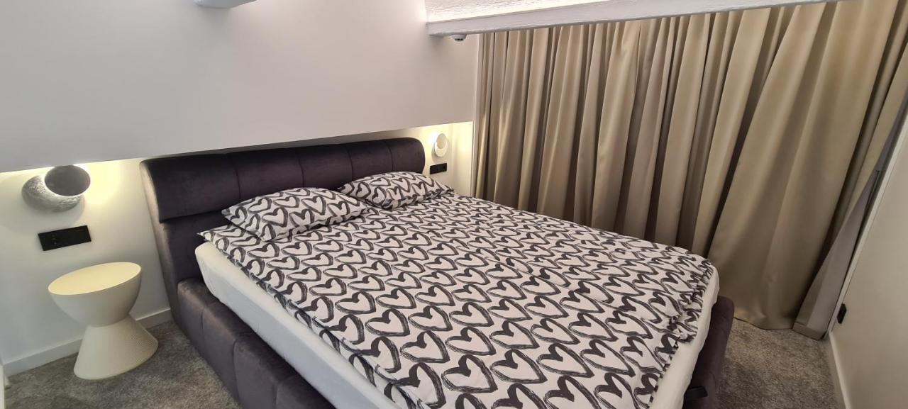 Stay In Kaunas & Radio City - Free Parking Екстер'єр фото